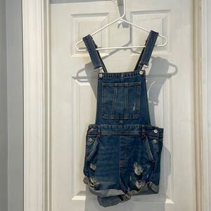 Divided jean destroyed short overalls SZ 8